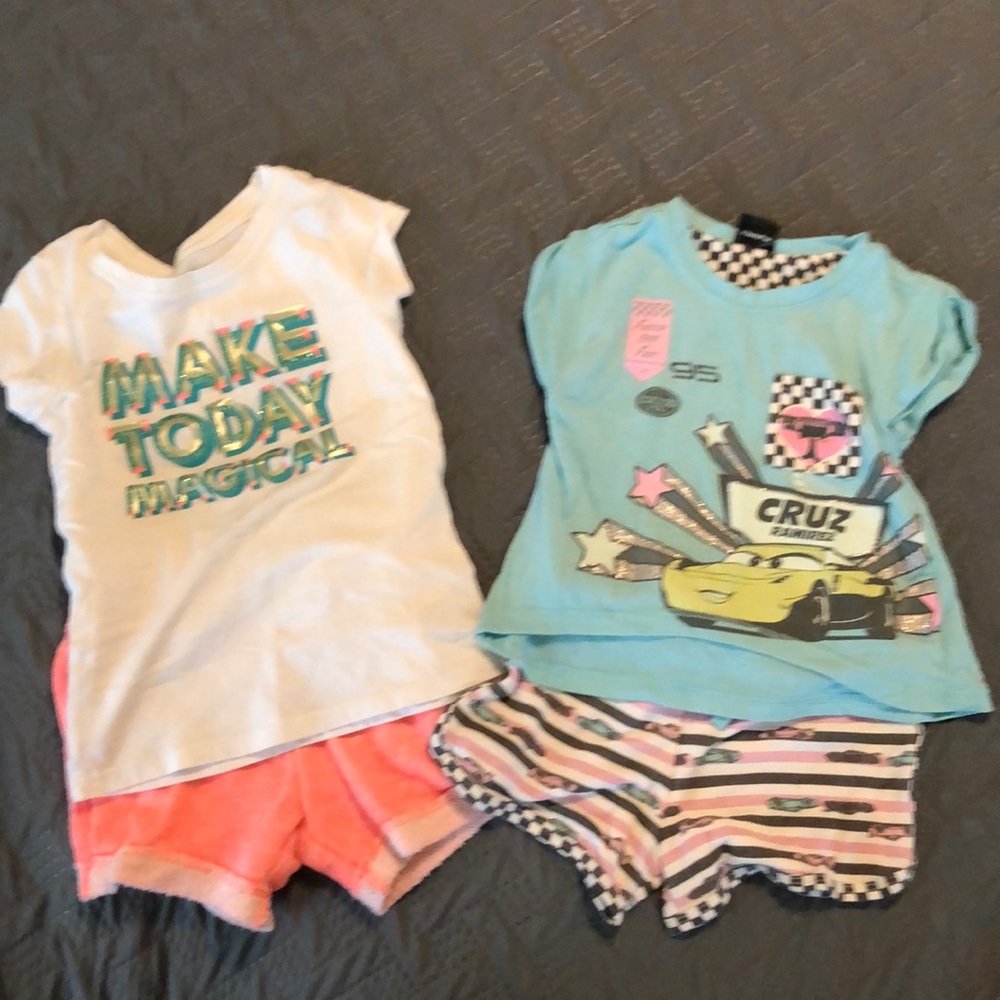 2 Outfits